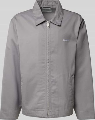 Carhartt Work in Progress Jacke mit Label-Stitching in Stein, Gr&ouml;&szlig;e XL
