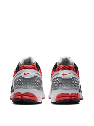 Nike Zoom Vomero 5 SE Sneaker - Red