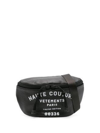 VETEMENTS logo-print leather belt bag - Black