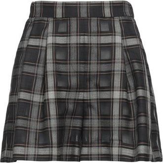 Fabiana Filippi PARTES DE ABAJO - Pantalones cortos y bermudas en YOOX.COM