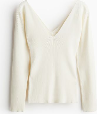 H&M V-Shirt in Rippstrick - White