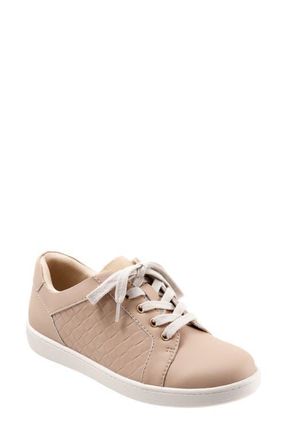 Trotters Adore Sneaker in Ivory Leather at Nordstrom, Size 5