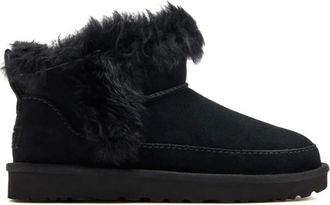 UGG Classic Ultra Mini Chalet - Dames - Winterlaarzen - Zwart - 36 EU - Wol - Schoenen