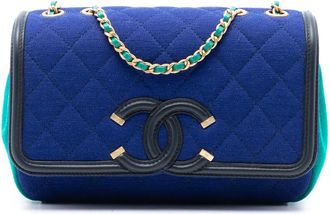Chanel Borsa a tracolla CC Filigree piccola con battente 2019 - Blu