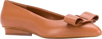 Ferragamo Womens Vara Bow Ballet Flats In Brown