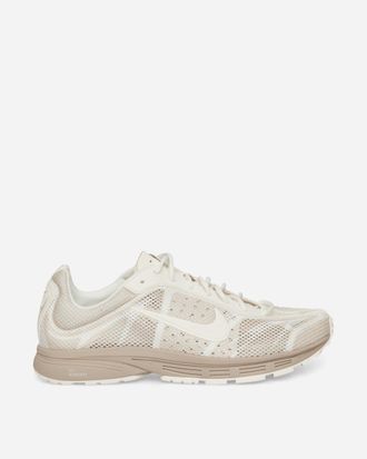 Nike Women s Zoom Streak 3 Sneakers Sail / Cream