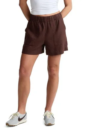 Beyond Yoga Softwash Linen Easy Shorts in Iced Mocha at Nordstrom, Size X-Large