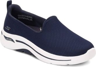 Skechers Womens Gowalk Arch Fit Grateful Slip On Sneaker In Navy/white