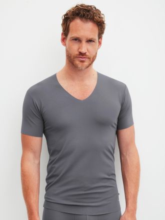 CALIDA V-Shirt CALIDA Clean Line, Damen, Gr. L (52/54), charcoal, Interlock, Obermaterial: 92% Modal (TENCEL), 8% Elasthan, Basic h&uuml;ftbedeckend, V-Ausschnitt