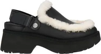 UGG ESMEE LEATHER CLOG