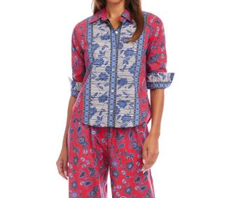 Karen Kane Ruched Sleeve Border Print Shirt In Red