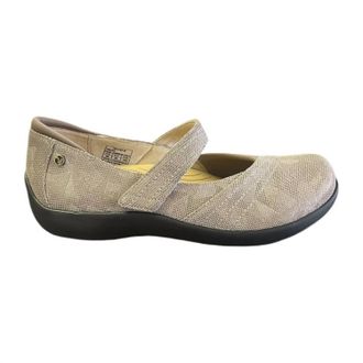 Revere Comfort Shoes Womens Timaru Mary Jane Shoes In Champagne Angle