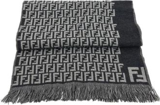 Fendi Pre-owned Scarves, female, Gray, Size: ONE SIZE Pre-owned Stole