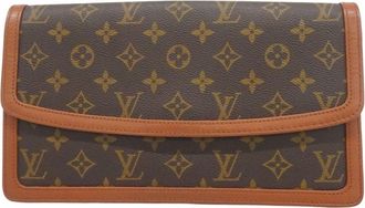 Louis Vuitton Brown Clutch Bag (Pre-Owned)