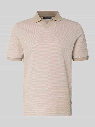 Maerz MAERZ Muenchen Regular Fit Poloshirt aus Baumwolle mit V-Ausschnitt in Beige, Gr&ouml;&szlig;e 48