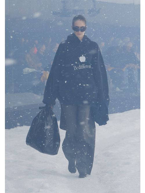 sfilata Balenciaga
