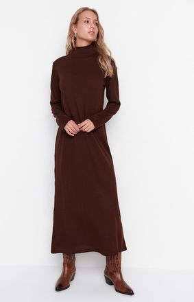 Trendyol Vrouw/Meisje Coltrui Verschuiving Maxi Bescheiden jurk