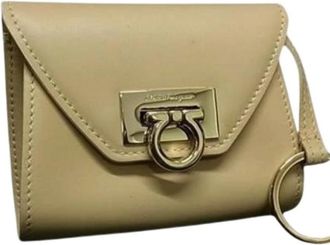 Ferragamo Pre-owned Wallets, female, Beige, Size: ONE SIZE Pre-owned Leather Wallet