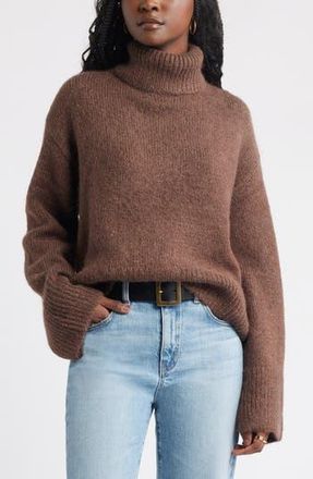 Treasure & Bond Fuzzy Turtleneck Sweater in Brown Fawn at Nordstrom Rack, Size Medium