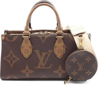 Louis Vuitton 2021 OnTheGo Monogram handbag - Brown