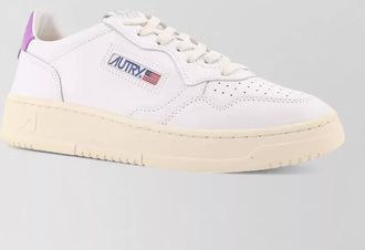 Autry medalist low sneakers leather design