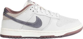 Nike Dunk Low Retro SE Sneakers