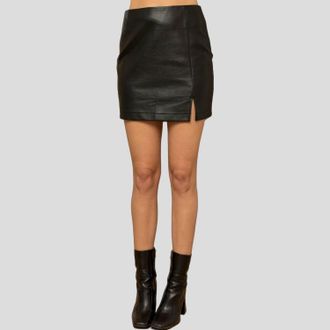 Gilli Hot Tamale Mini Skirt In Black