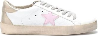 Mi.iM Womens Low Top Lace Up Sneakers With Pink Star In White