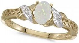 Allurez Opal & Diamond Antique Style Ring in 14K Yellow Gold (0.55ct)