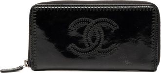 Chanel Black Patent Leather Long Wallet (Bi-Fold) (Pre-Owned)