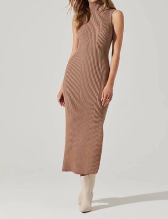 Astr Channary Sweater Dress - Chestnut - L In Chesnut