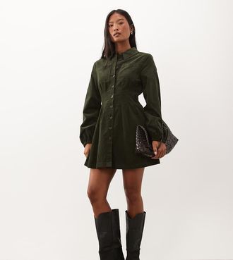 Nobody's Child vestito corto camicia Montego in corduroy con bottoni e tasche, verde scuro