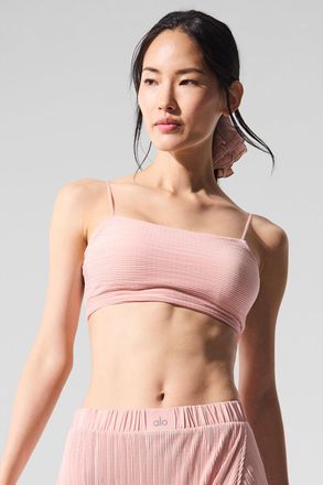 【新品未使用タグ付き‼️】alo yoga pink XSサイズ Pink Alo Yoga Hooded Running top XS