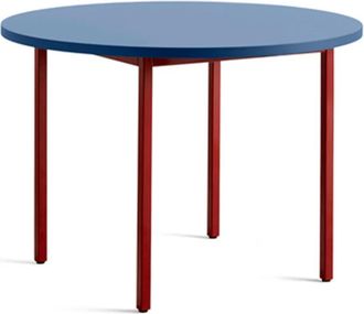HAY Two-Colour Esstisch rund, &Oslash; 105 cm, blau / dunkelrot