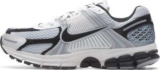 Nike Zoom Vomero 5 - Dames - Hardloopschoenen - Grijs - 37 1/2 EU - Leer - Fitness
