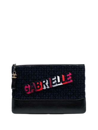 Chanel Clutch Gabrielle O Case grande in tweed e pelle di vitello con ricamo 2017-2018 - Blu