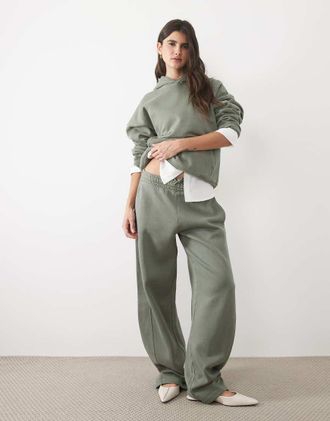 Abercrombie & Fitch Pantaloni da jogging kaki a fondo nudo in coordinato-Verde
