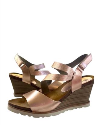 Eric Michael Womens Delaney Wedge Sandals In Rose Gold