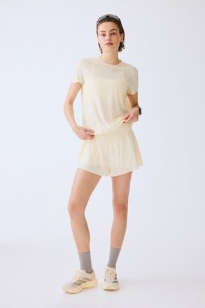 H&M Regular Fit Running T-shirt With Drymove in Butter Yellow at Nordstrom, Size Xx-Large