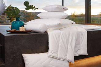 Centa-Star Kunstfaserbettdecke »Aqua Aktiv« leicht 1 Stk. tlg. besonders atmungsaktiv und feuchtigkeitsregulierend