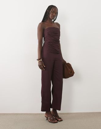 Mango Tuta jumpsuit strutturata in misto lino rosso intenso con spalle scoperte