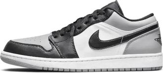 Nike Jordan Schoenen, Heren, Grijs, 39 EU, Leer, Lage Shadow Toe Stijlvolle Sneakers