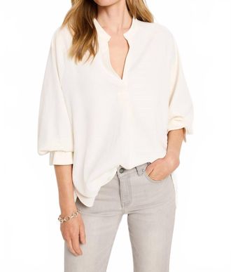 Nic+Zoe Breezy Cinch Top In Classic Cream
