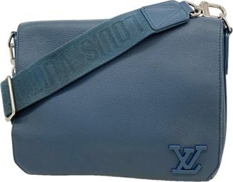 Louis Vuitton Blue Shoulder Bag (Pre-Owned)