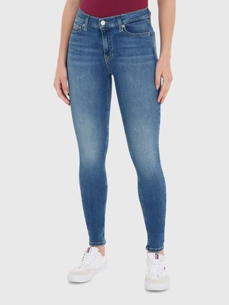 Tommy Jeans Skinny-fit-Jeans »Nora Mid Rise Skinny Fit« mit Waschung, Logo-Badge