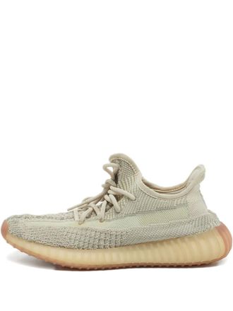 Yeezy by Kanye West Boost 350 V2 gestreepte schoenen - Beige