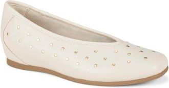 BareTraps Ryalie Studded Flat in Cream at Nordstrom, Size 6.5