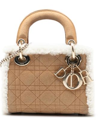 Dior 2000-2025 Cannage Lady Dior su&egrave;de mini-tas met lammy afwerking - Bruin