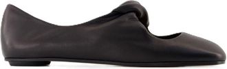 Alexander McQueen Womens Leather Calfskin Ballerina Black