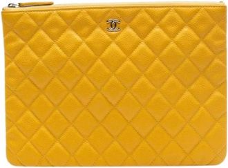 Chanel Pre-owned Clutches, female, Yellow, Size: ONE SIZE Pre-owned Leather Clutch